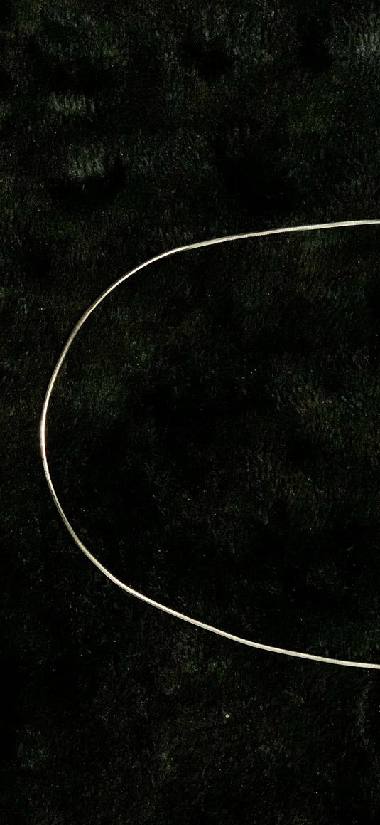 Classic Silver Chain for Women – Sleek & Versatile Design