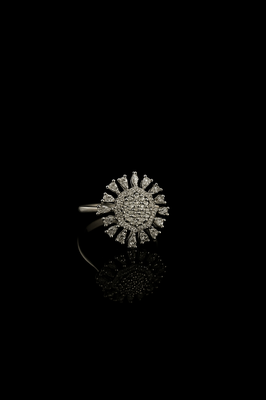 Ring Sunburst-Inspired American Diamond Cocktail